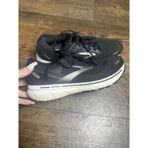 Size 9.5 B Brooks Women's Ghost 14 Neutral Running Shoes Black White